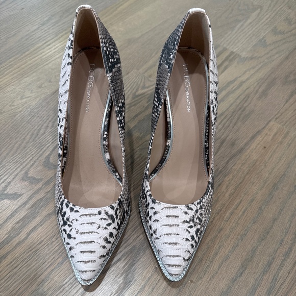BCBGeneration Shoes - BCBGeneration Harleigh Pointy Toe Pumps Snake Print Size 9